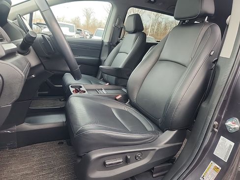 Used 2024 Honda Odyssey EX-L image 16