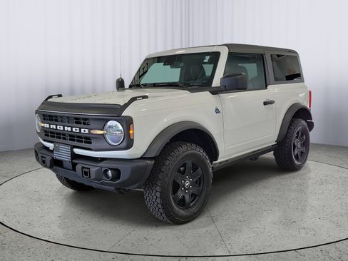 Certified 2024 Ford Bronco Black Diamond AWD/4WD image 4