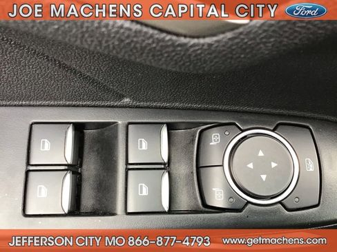 Certified 2022 Ford Escape SE image 19