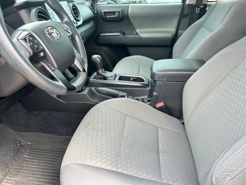 Used 2021 Toyota Tacoma SR w/ SR Convenience Package RWD image 11