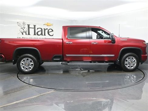 Used 2024 Chevrolet Silverado 2500 High Country w/ High Country Premium Package image 47