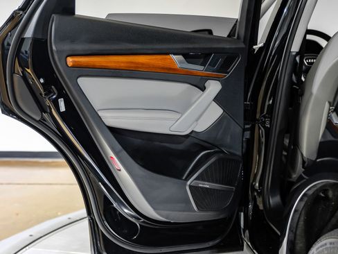 Used 2023 Audi Q5 2.0T Premium Plus image 50