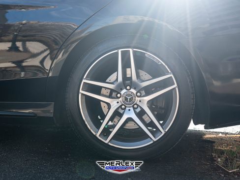 Used 2018 Mercedes-Benz S 560 Sedan image 12