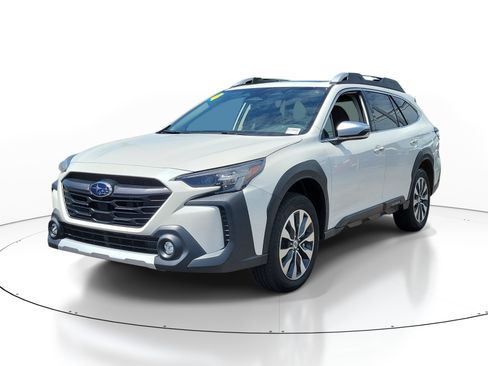 Certified 2024 Subaru Outback Touring AWD/4WD image 3