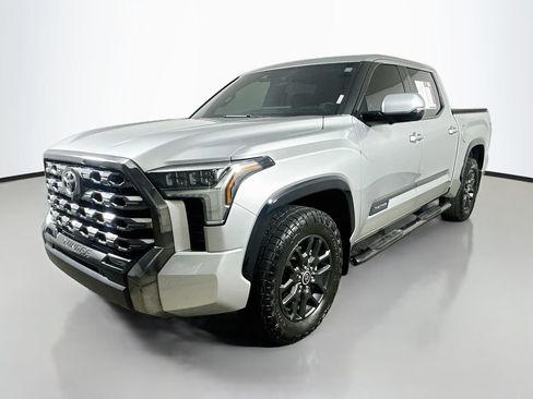 Used 2023 Toyota Tundra Platinum AWD/4WD image 3