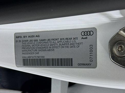 Certified 2025 Audi RS e-tron GT performance w/ Dynamic Plus Package AWD/4WD image 34