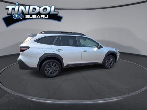 Certified 2025 Subaru Outback Onyx Edition w/ Tech Package 2 AWD/4WD image 9
