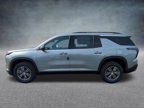 New 2026 Chevrolet Traverse LT w/ Driver Confidence Package image 7