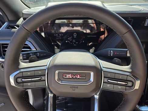 New 2026 GMC Yukon Elevation image 29