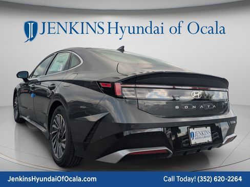 New 2026 Hyundai Sonata Limited FWD image 6