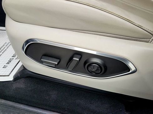 Used 2022 Jeep Wagoneer Series II w/ Convenience Group I image 10