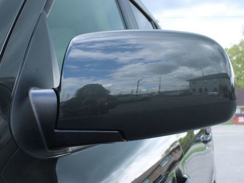 Used 2012 Hyundai Santa Fe Limited FWD image 7