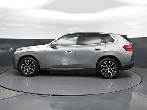 Certified 2025 BMW X3 xDrive30i w/ Premium Package AWD/4WD image 4