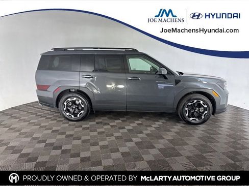 Used 2025 Hyundai Santa Fe SEL image 4