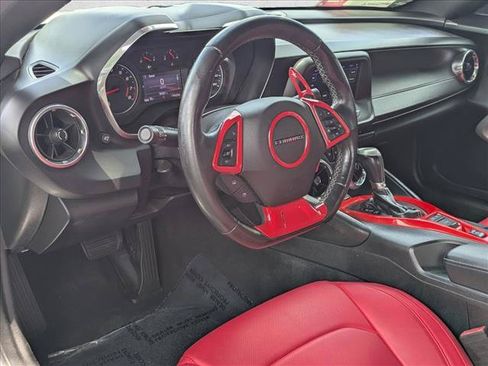 Used 2020 Chevrolet Camaro LT RWD image 9