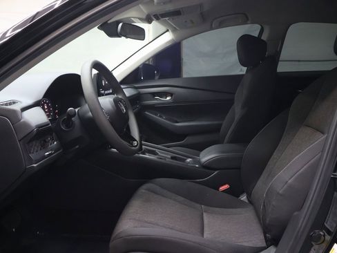 Used 2025 Honda Accord LX image 17