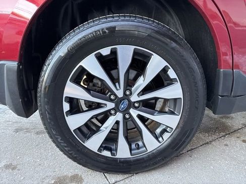 Used 2017 Subaru Outback 2.5i Limited image 56