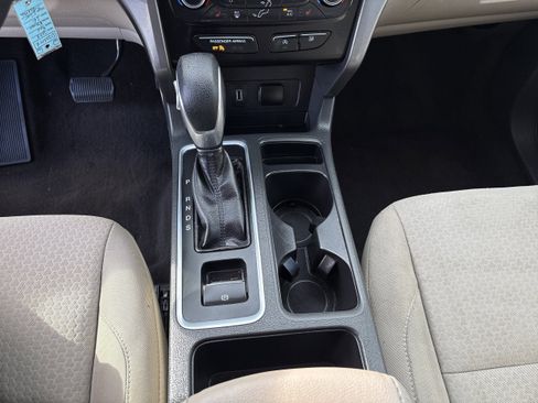 Used 2018 Ford Escape SE image 29