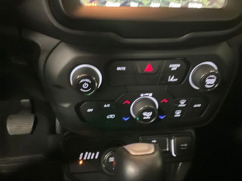 Certified 2023 Jeep Renegade Trailhawk image 18