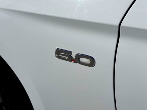 Used 2022 Ford Mustang GT Premium image 3