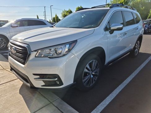 Used 2019 Subaru Ascent Touring w/ Popular Package #2A AWD/4WD image 4