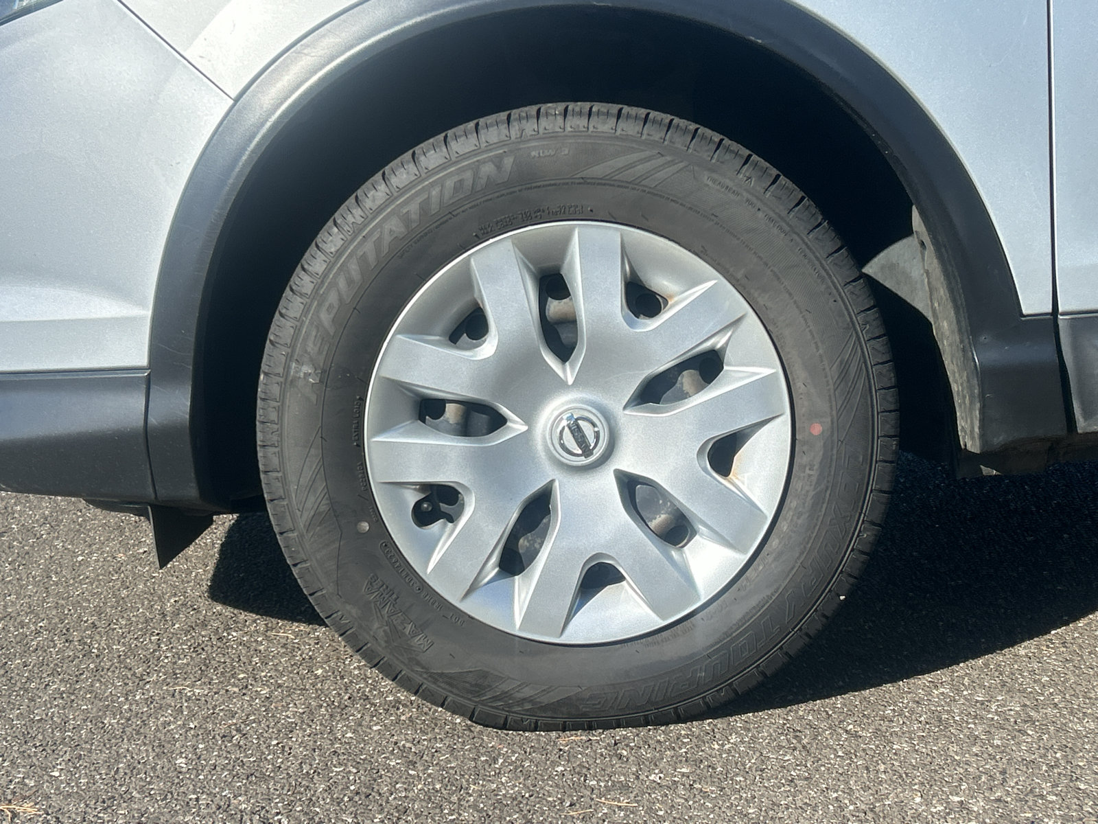 Used 2019 Nissan Rogue Sport S FWD image 10