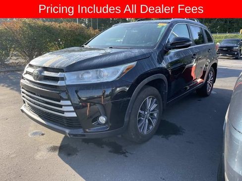 Used 2018 Toyota Highlander XLE AWD/4WD image 1