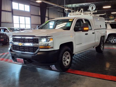 Used 2018 Chevrolet Silverado 1500 W/T w/ Trailering Package RWD image 3