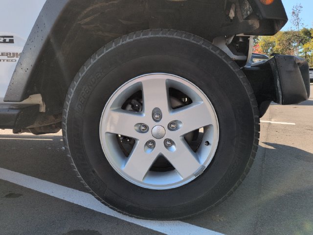 Used 2018 Jeep Wrangler Unlimited Sport AWD/4WD image 14