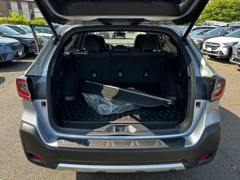 Used 2025 Subaru Outback Limited AWD/4WD image 27