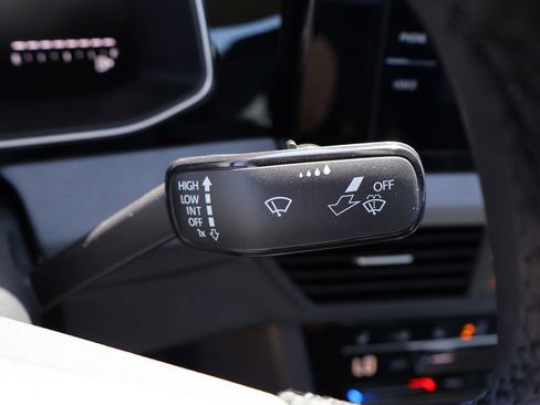 New 2026 Volkswagen Jetta SE FWD image 35