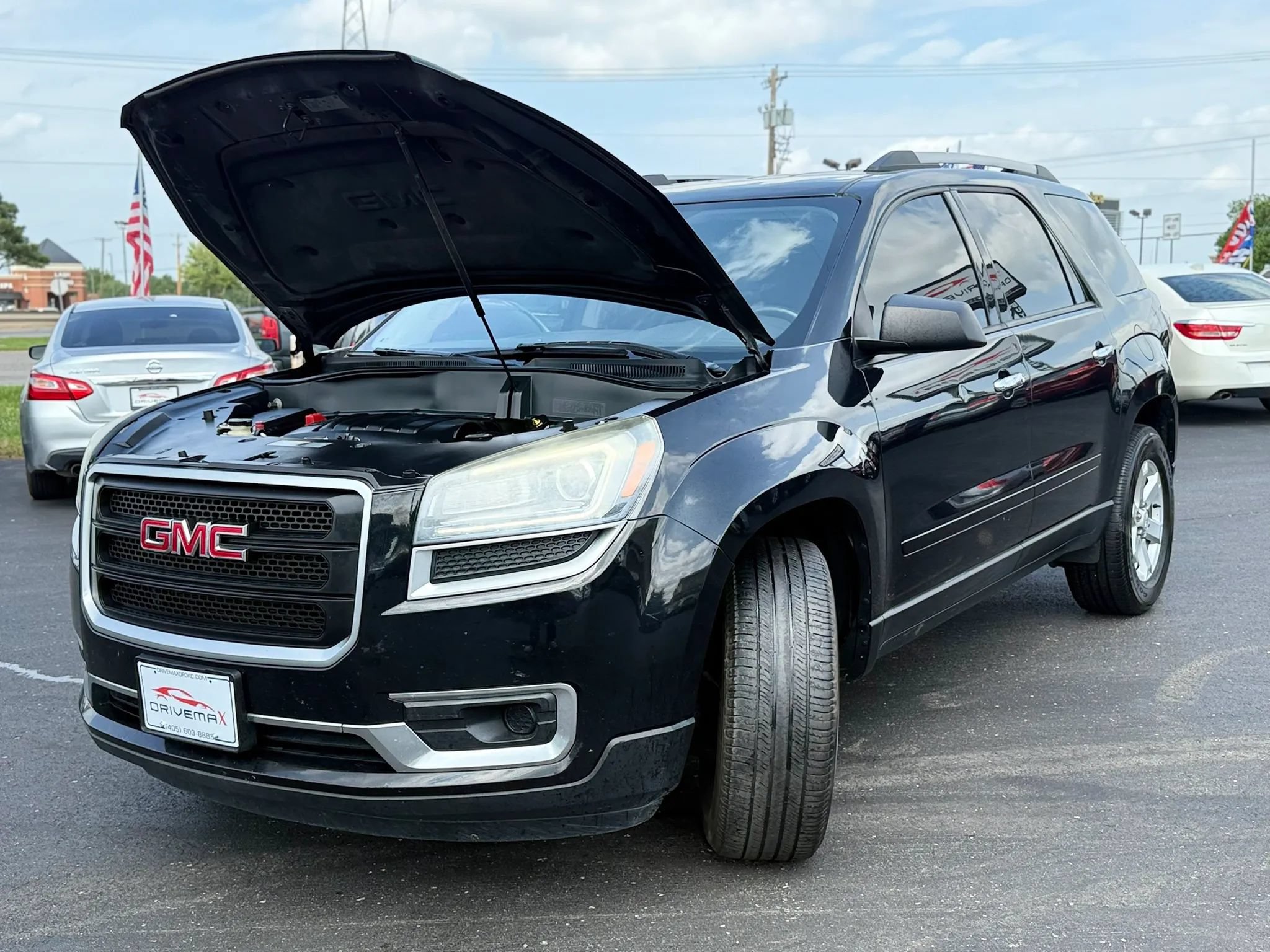 Used 2015 GMC Acadia SLE FWD image 14