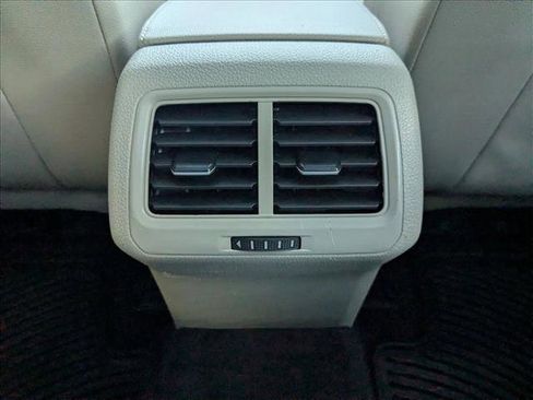 Used 2019 Volkswagen Golf Alltrack SE image 18