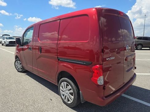 Used 2019 Nissan NV200 SV w/ Navigation Package FWD image 3