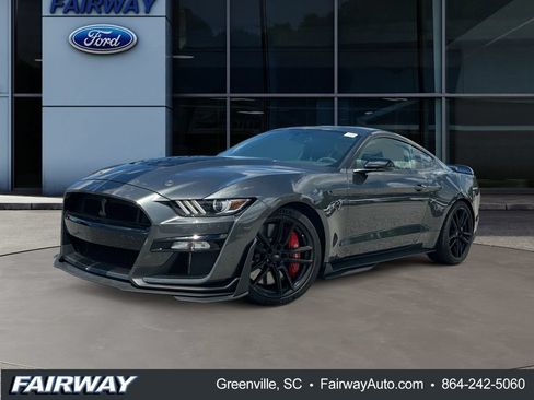 Used 2020 Ford Mustang Shelby GT500 w/ Technology Package RWD image 1