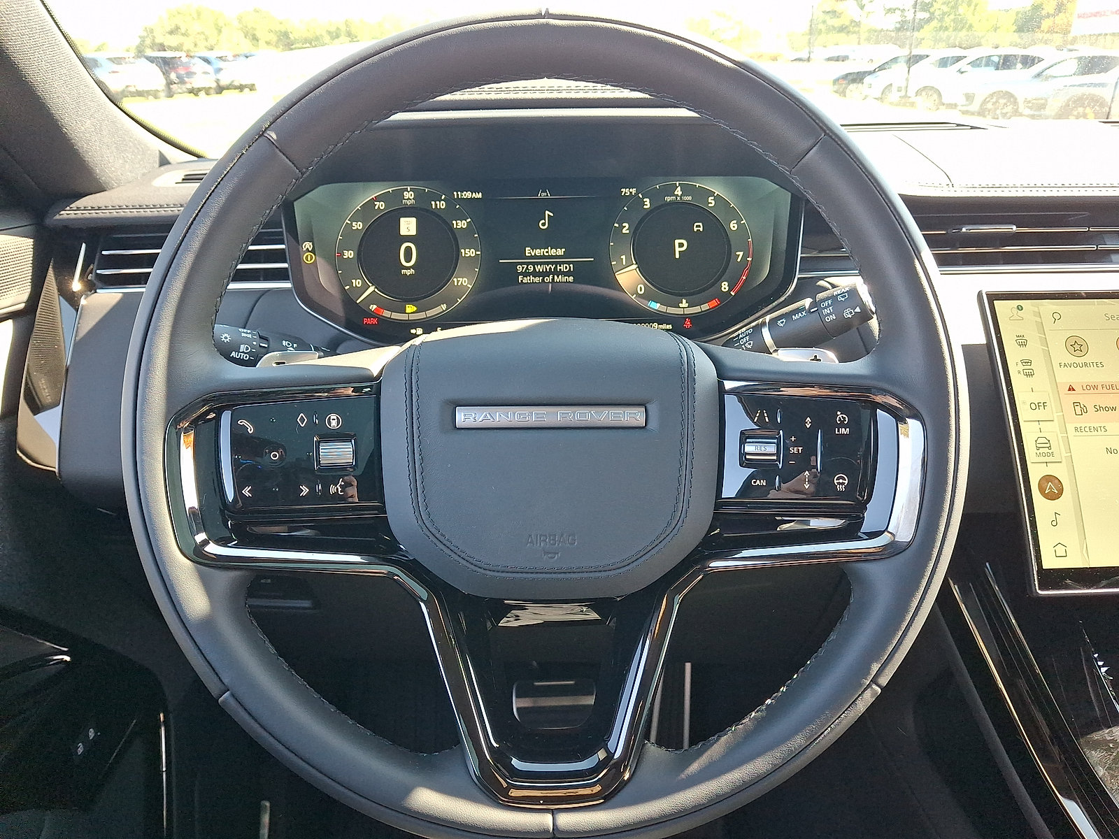 New 2027 Land Rover Range Rover Sport Dynamic SE AWD/4WD image 12