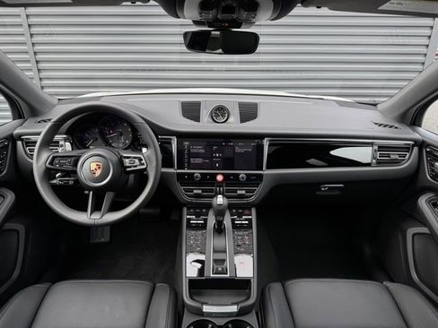 New 2026 Porsche Macan image 17