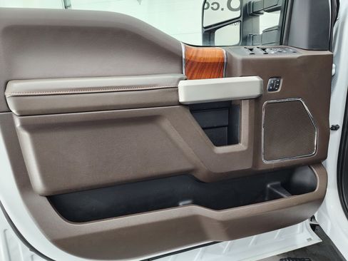 Used 2022 Ford F250 King Ranch w/ Tremor Off-Road Package image 43