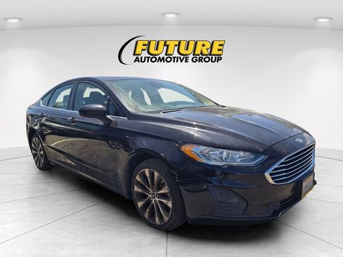 Used 2019 Ford Fusion SE AWD/4WD image 1