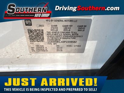 Used 2023 GMC Acadia SLE w/ Driver Convenience Package