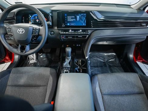 Used 2025 Toyota Camry LE FWD image 18