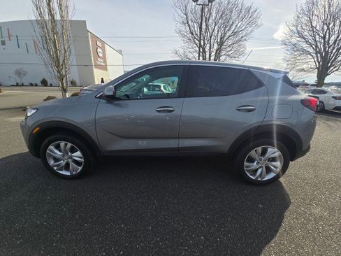 Used 2025 Buick Encore GX Preferred AWD/4WD image 6