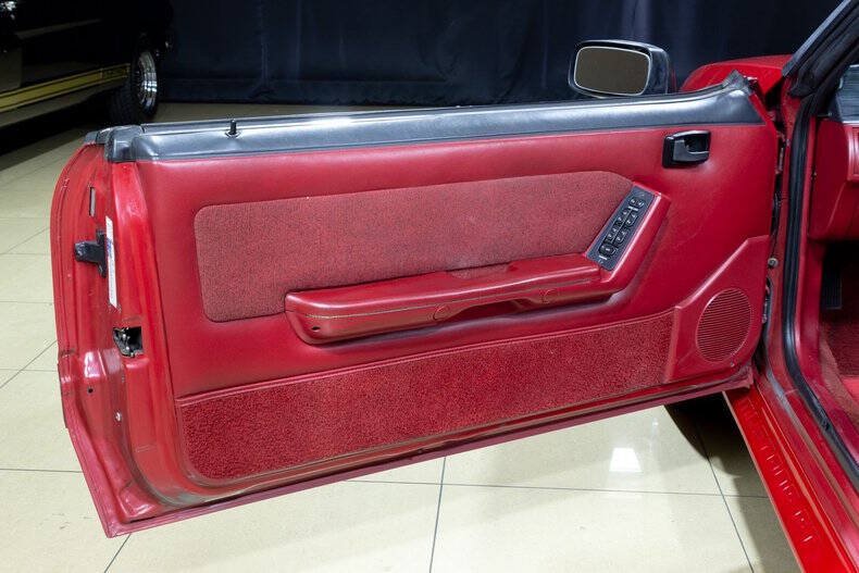 Used 1989 Ford Mustang GT RWD image 42