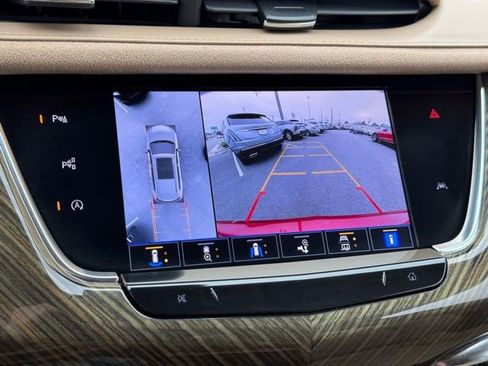 Certified 2022 Cadillac XT6 Sport w/ Platinum Package image 33