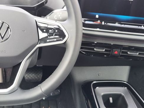 New 2026 Volkswagen ID.4 Pro AWD/4WD image 28