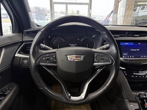 Used 2023 Cadillac XT6 Premium Luxury image 48