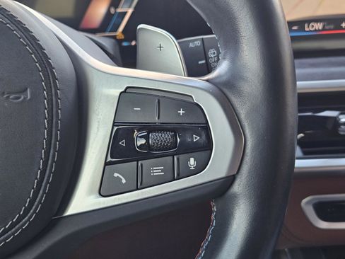 Used 2023 BMW X7 M60i w/ Executive Package image 22