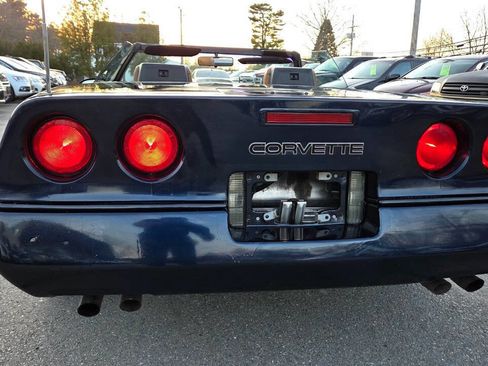 Used 1989 Chevrolet Corvette Convertible RWD image 15