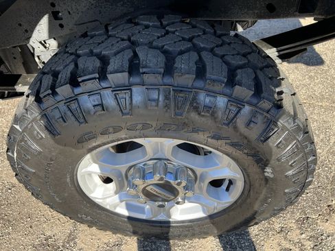 Used 2025 Ford F250 XLT w/ FX4 Off-Road Package image 44