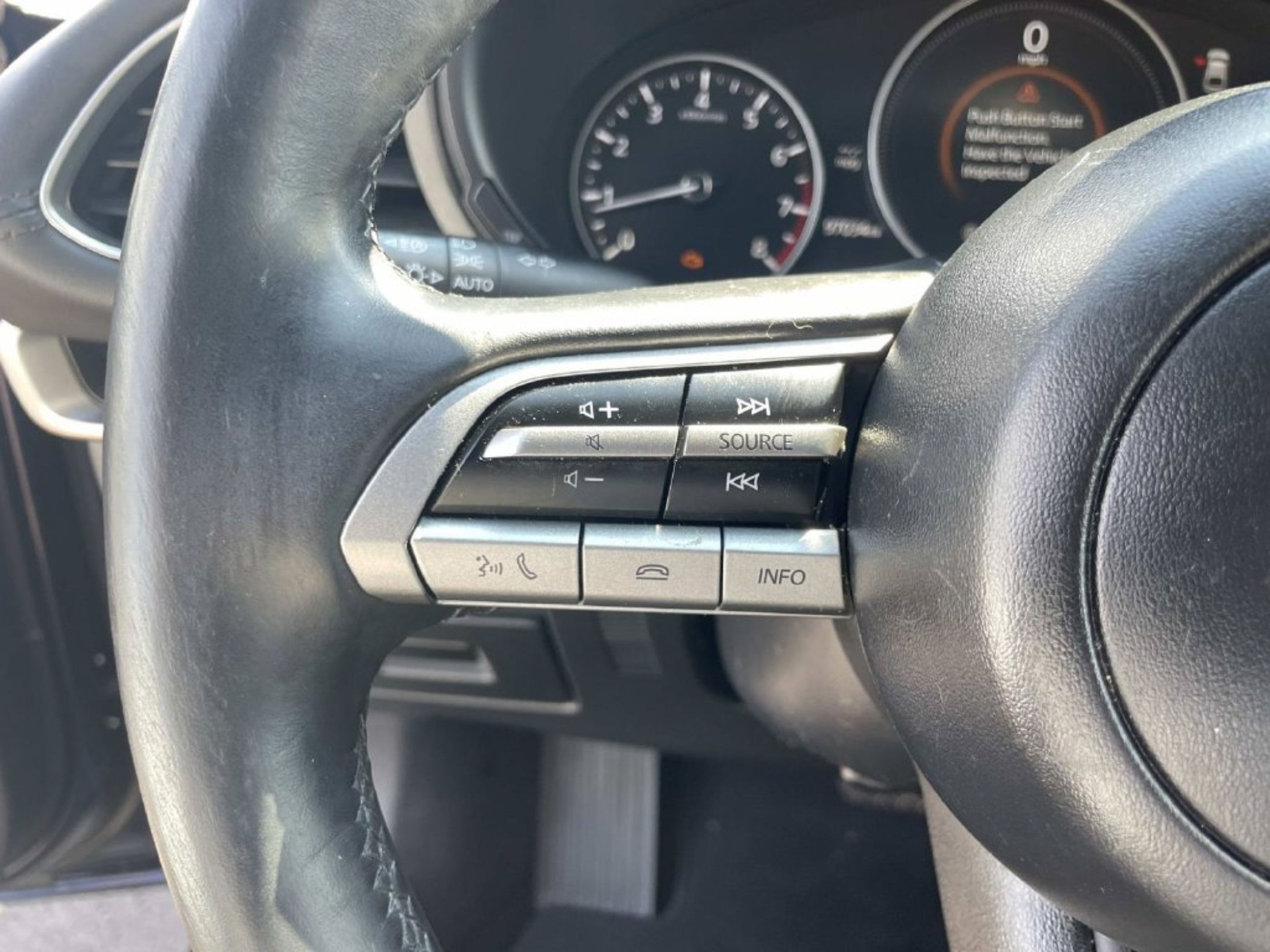 Used 2021 MAZDA MAZDA3 s FWD image 23
